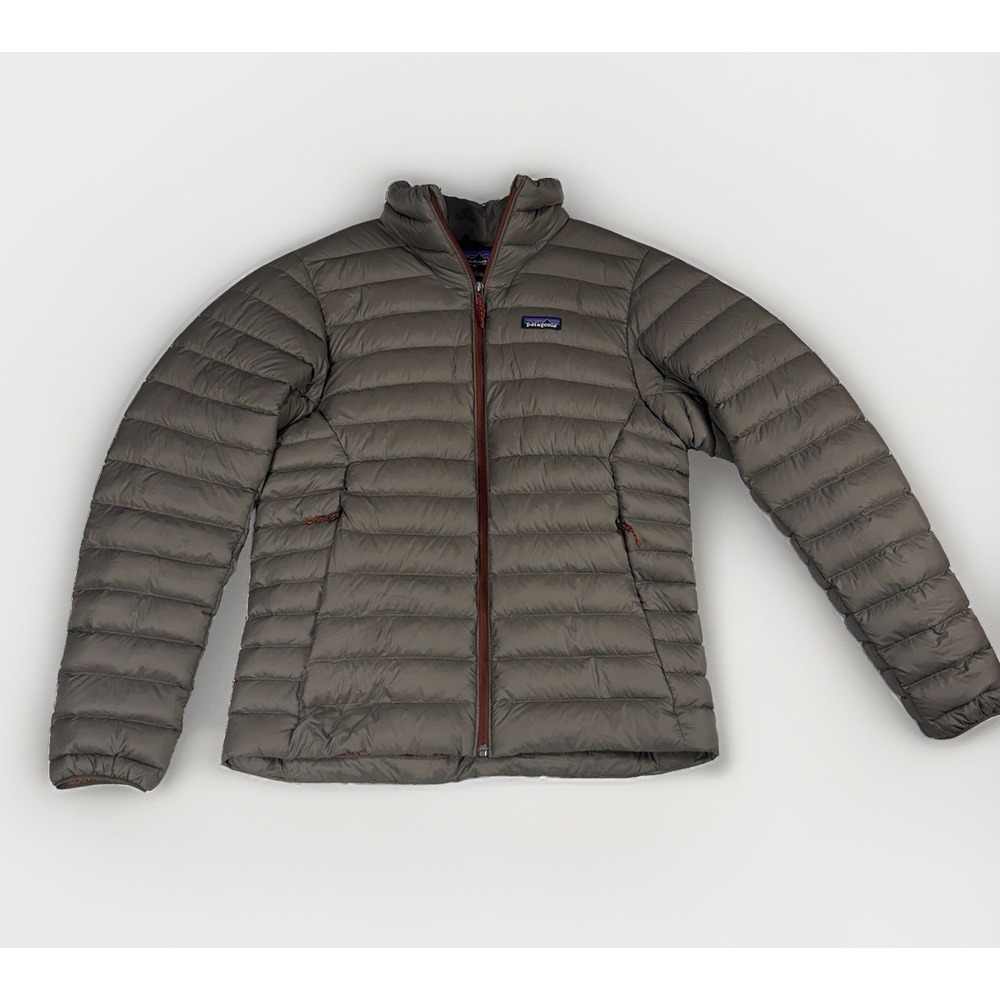 Patagonia Down Sweater Puffer Jacket Women’s Size Med Gray Hiking Gorpcore EUC